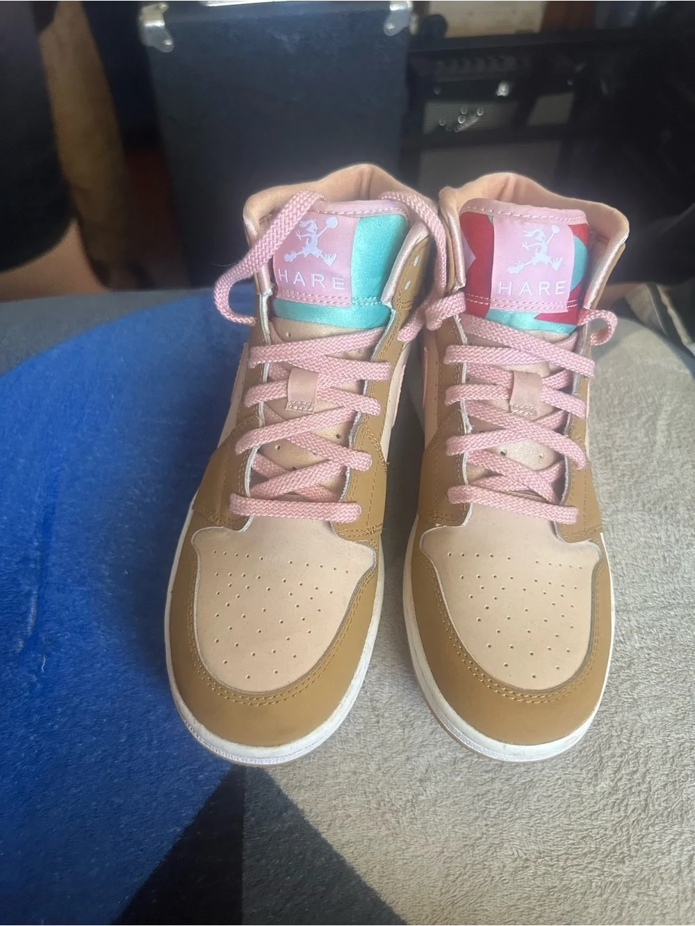 Looney tunes Jordans Mid-Top Sneakers in Pink and Tan Limited Edition